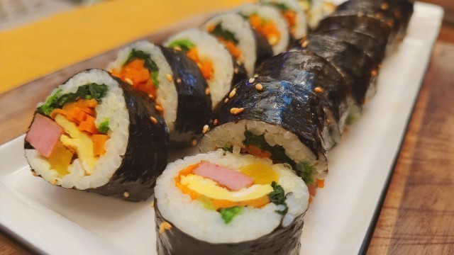 'How to make kimbap (Gimbap) Korean picnic lunch box'