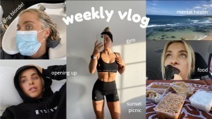 'WEEKLY VLOG || going blonde, opening up, sunset picnic, food + more! ♡'