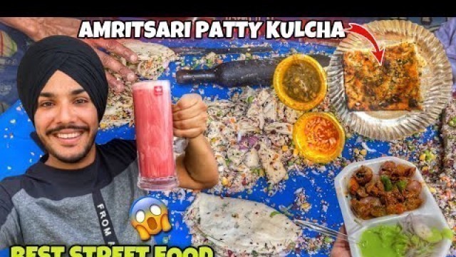 'Best Street Food *FOOD VLOGGER* Amritsari Patty Kulcha , Paneer Tikka , Rumali roti'