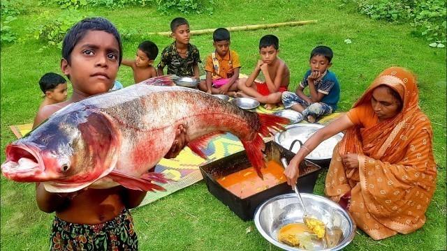 'Village Grandma Cooking Big Silver Carp Fish Curry For Kids - Village Kids Picnic Food Cooking'