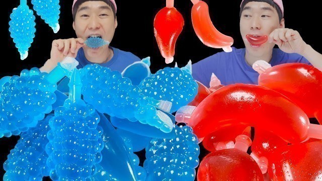 'Mukbang PINK FOOD vs BLUE FOOD 핑크색 푸른 디저트 챌린지 디저트 먹방 Blue TikTok 틱톡젤리  째미먹방 (Eating Show)'