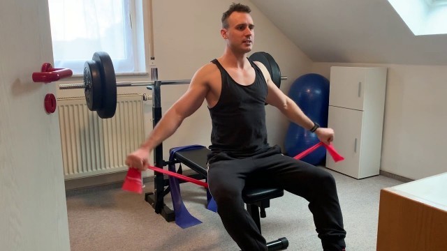 'Krafttraining trotz Fußverletzung? Möglich! - Mein (fast) Ganzkörper-Workout mit Handicap'