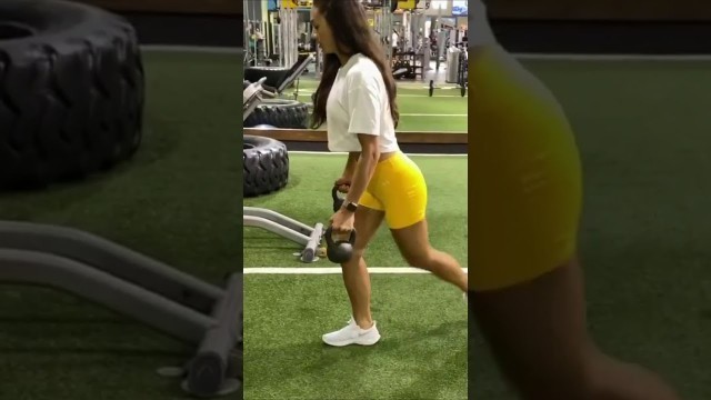 'Lauren Simpson Fitness Model At Gym || Leg Workout || #shorts #Shortvideo'