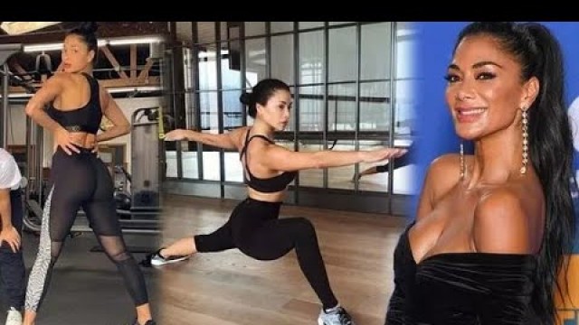 'Nicole Scherzinger shows off physique in bikini clad home workout'