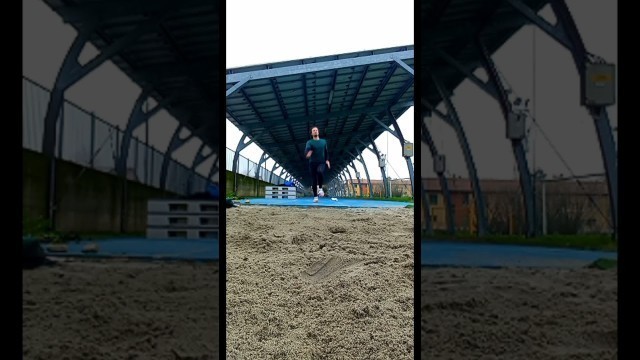 '#shorts di triple jump #fitness #correre #run #triplejump #trackandfield #master #senior #training'