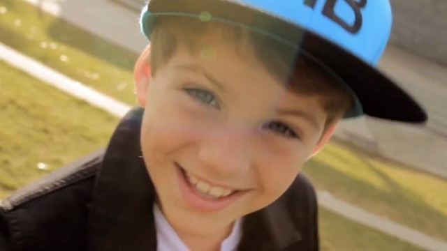 'Gym Class Heroes - Stereo Hearts (MattyBRaps Cover ft Skylar Stecker)'