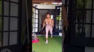 'Nicole Scherzinger Home Workout 