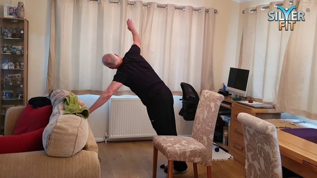 'Silverfit @Home - Fitness with Oggie | Full Body Workout | Senior home workouts'