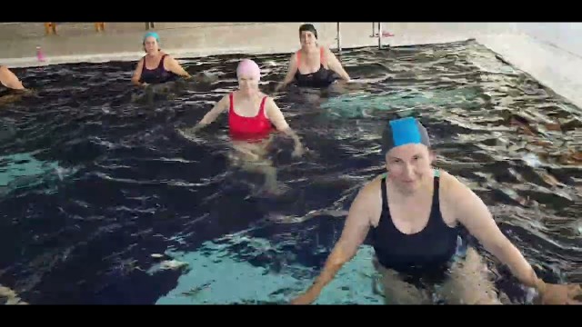 'AQUAFITNESS, AQUAGYM E HIDROGINASTICA - 4 ejercicios de piernas para todos los niveles'