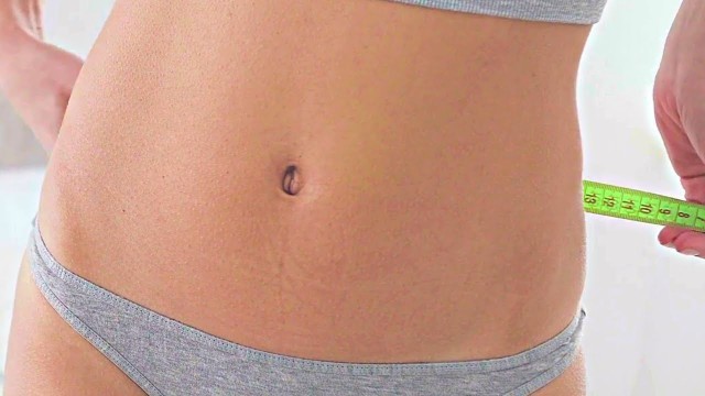 'Female Fitness Model Showing her Abs (Belly Button) | Navel Play'