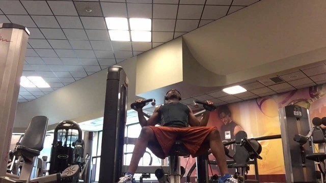 'JP Fitness - Shoulder Press'