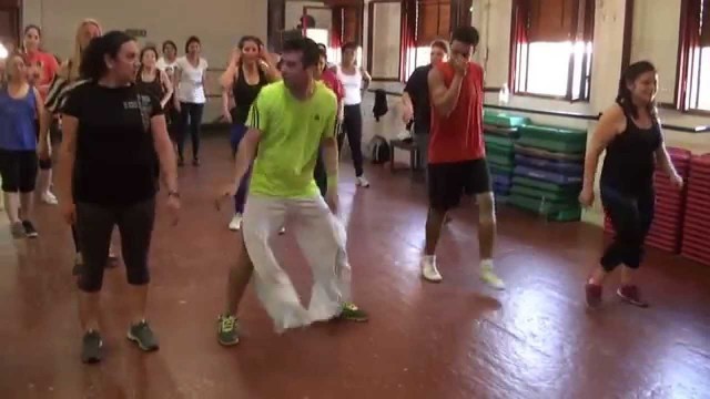 'Zumba Fitness Master Class con Alexis Santillan'