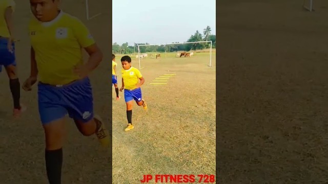 'Quick feet reaction and agility training..#grassrootsfootball,#indianfootball,#fifa,#fifa22,#reels'