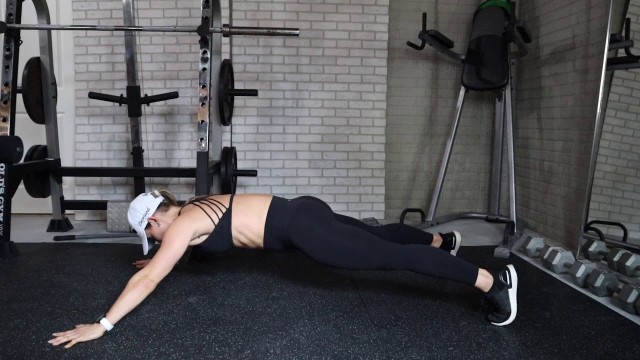 'Rhidiculous Fitness Star Plank'