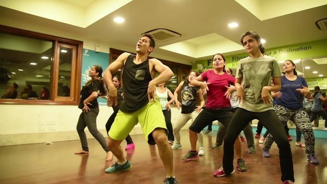 'Fitness is Dance Party with Crush Club'