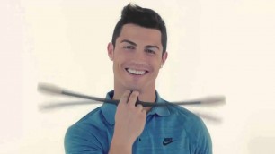 'Cristiano Ronaldo - Facial Fitness Pao - Comercial Japonés 2014'