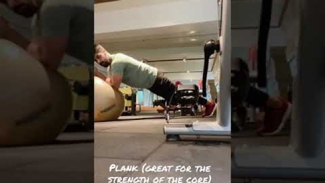 'Plank || #plank #coreworkout #shortsvideo #youtubeshorts #fitnessaddict #gymshark #fitfam'