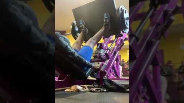 'Leg press at Planet Fitness'