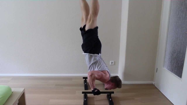 'Muskel Übungen mit Parallel Bars - Home Workout (kein Tutorial ! Anfänger)'