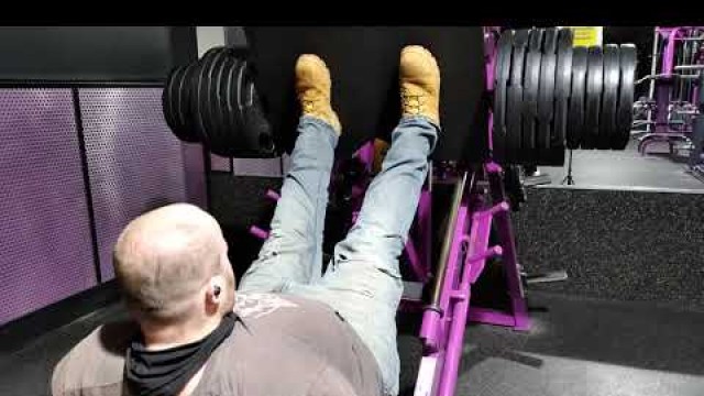 'world\'s strongest man Planet Fitness workout 1'