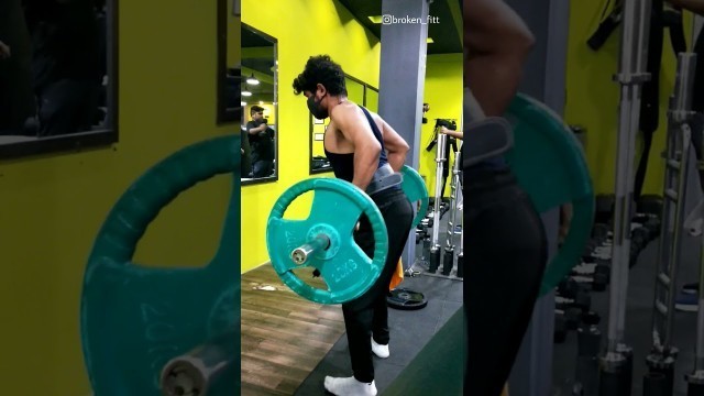 'gym motivation shayri status #fitness #fitnessmotivation #whatsappstatus #fitnessaddict #shorts'