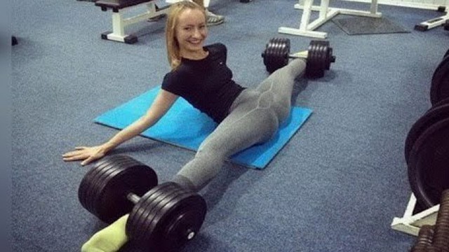 'Gymnastics and calisthenics Super Flexible Girls CRAZY STRONG FITNESS MOMENTS 2017 #Awesome'