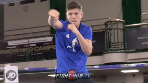 'LUKE CAMPBELL KEEPS LOMACHENKO FIGHT STRATEGY SECRET - HAS LIGHT SHADOW BOXING WORKOUT FOR LOMA'